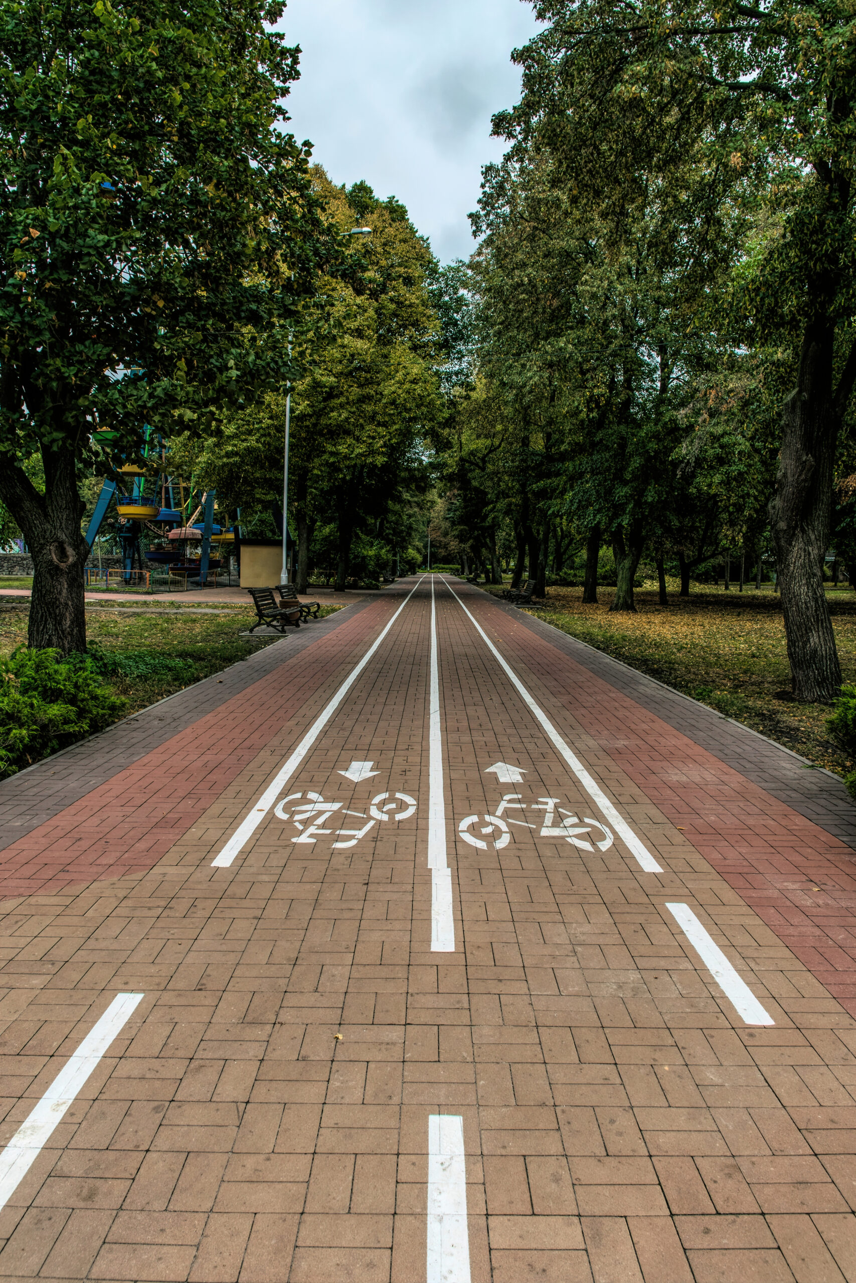 Ścieżki rowerowe i trasy spacerowe